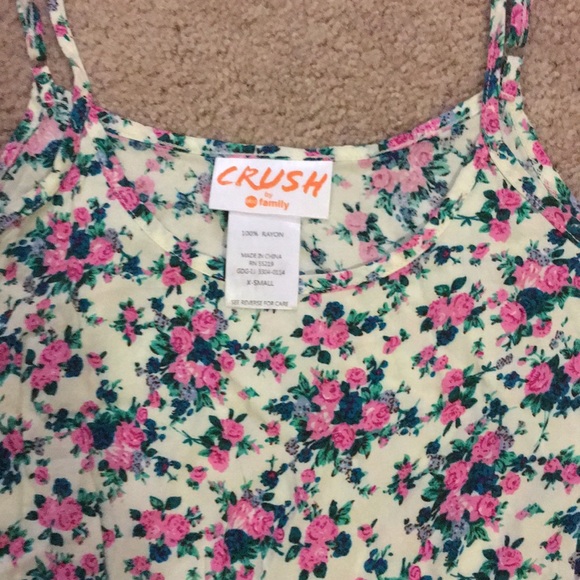 Floral Tank Top - Picture 2 of 4